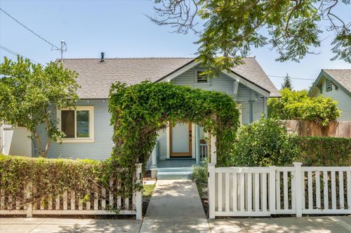 2030 Gillespie St, SANTA BARBARA, CA, 93101-4648 | Card Image