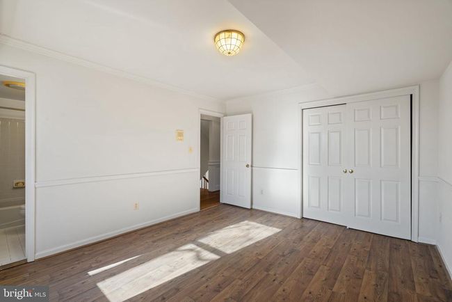 1537 Cedar Ave, Townhouse with 4 bedrooms, 5 bathrooms and null parking in MCLEAN VA | Image 25