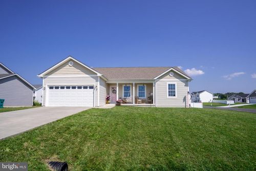625 Jensen Way E, MARTINSBURG, WV, 25401-4504 | Card Image