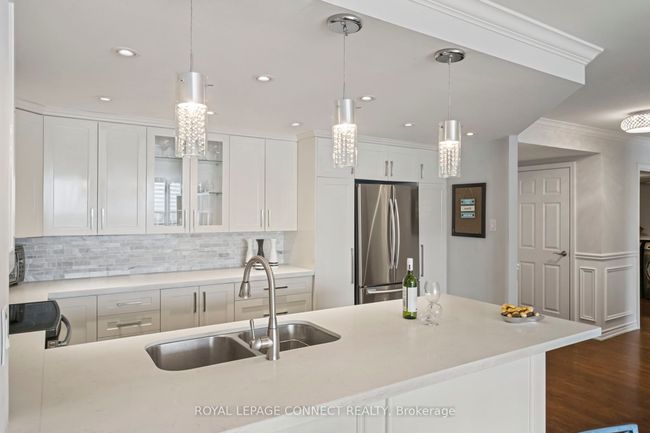508 - 7420 Bathurst St, Condo with 3 bedrooms, 2 bathrooms and 1 parking in Thornhill ON | Image 7