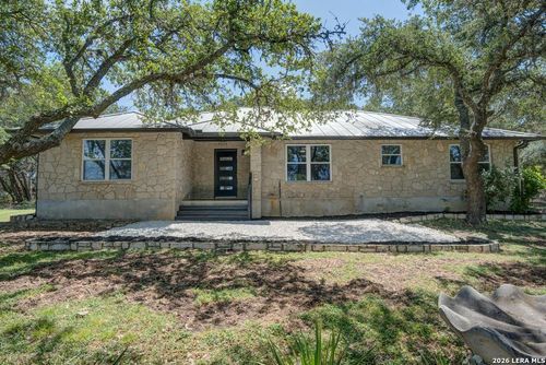 310 Remington Dr, Bergheim, TX, 78004-1913 | Card Image