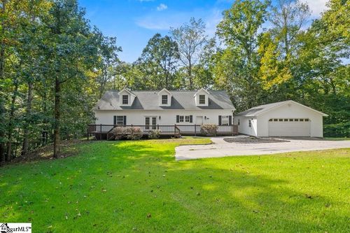 107 Buttercup Ct, Westminster, SC, 29693-6464 | Card Image