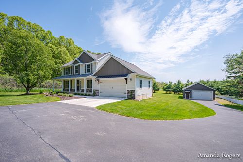 1072 Cumberland Avenue Se, Vergennes Township, MI, 49331 | Card Image