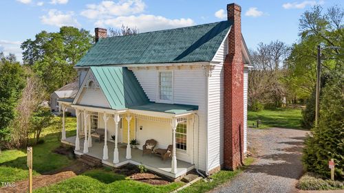 190 Broad St, Milton, NC, 27305-9752 | Card Image