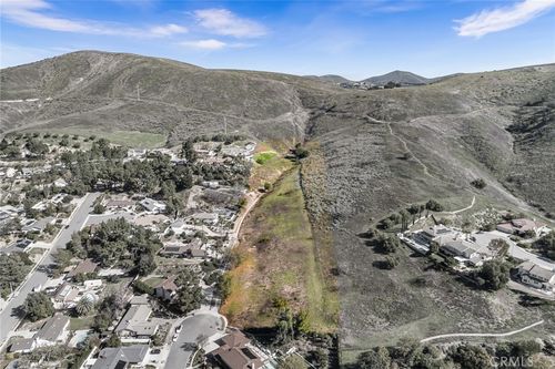 1 Bascom Ct, Thousand Oaks, CA, 91362-2402 | Card Image
