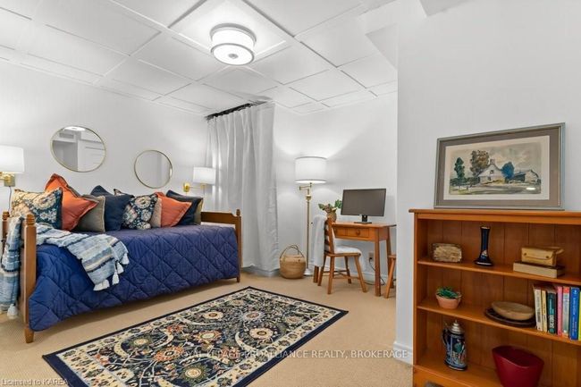 8 Forest Dr, House other with 3 bedrooms, 3 bathrooms and 6 parking in Kingston ON | Image 34