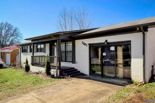 1301 Pennylane Se, Decatur, AL, 35601-4449 | Card Image