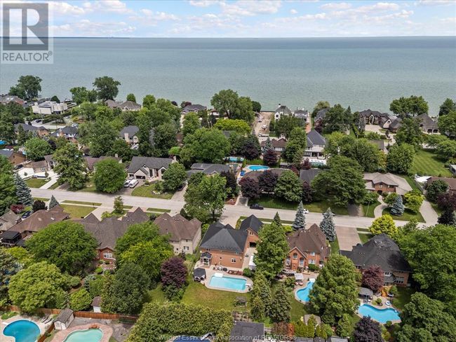 315 Majestic Dr, House other with 4 bedrooms, 4 bathrooms and null parking in Tecumseh ON | Image 48