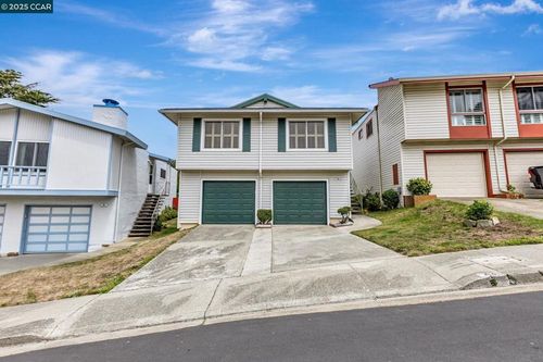 43 Shipley Ave, Daly City, CA, 94015-2712 | Card Image