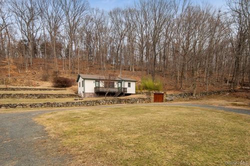 cottage-689 S Mountain Road, Clarkstown, NY, 10956 | Card Image