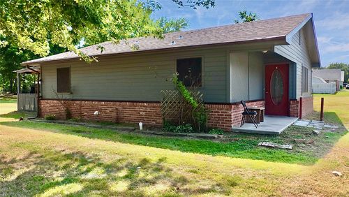 200 W Creek Ave, Checotah, OK, 74426-1842 | Card Image