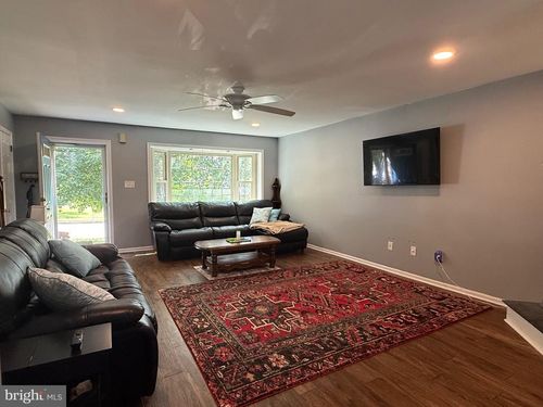 195 Longford Rd, WEST CHESTER, PA, 19380-3627 | Card Image