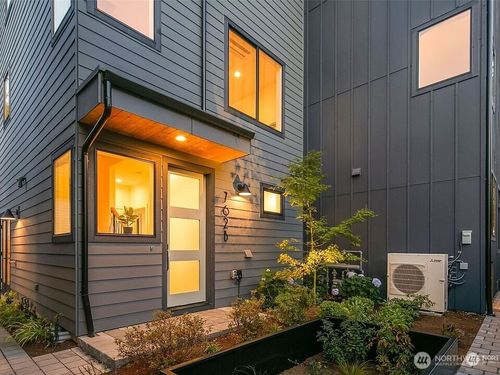 b-762 N 65th St, Seattle, WA, 98103-5306 | Card Image