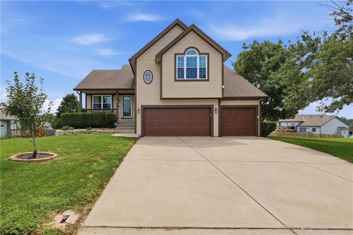 519 Holt Dr, Liberty, MO, 64068-2899 | Card Image