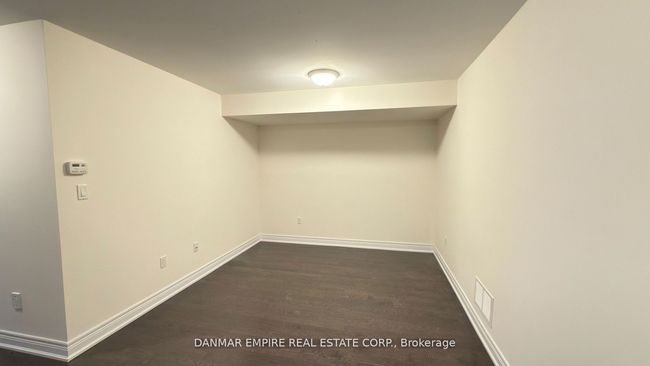 6 Hiawatha Crt, House attached with 3 bedrooms, 4 bathrooms and 1 parking in Vaughan ON | Image 16