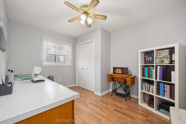 15 Eureka St, House other with 3 bedrooms, 2 bathrooms and 3 parking in Forest ON | Image 18