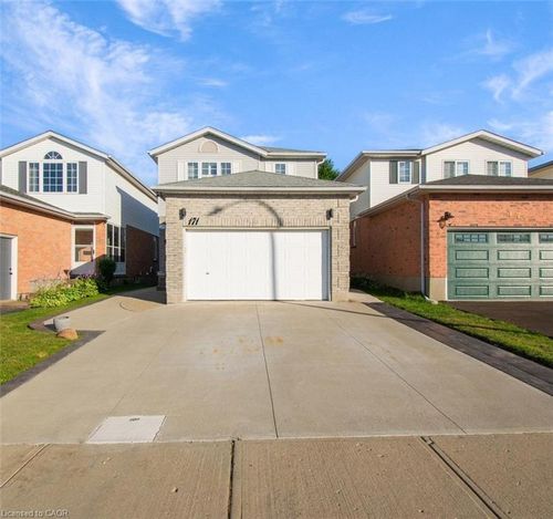 171 Resurrection Dr, Kitchener, ON, N2N3H1 | Card Image