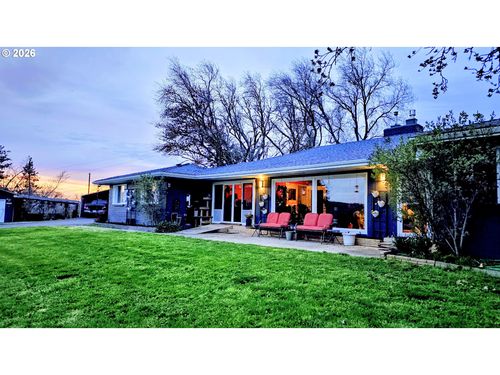 120 Hammel Rd, Eagle Point, OR, 97524-7703 | Card Image