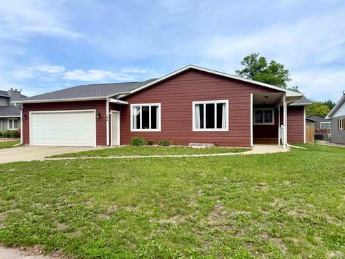606 S Norbeck, Vermillion, SD, 57069 | Card Image