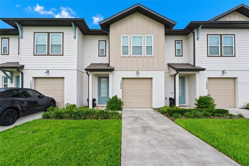 1526 Discovery St, DAVENPORT, FL, 33896-3615 | Card Image