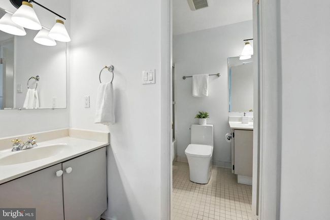 2151 Cabots Point Ln, Townhouse with 4 bedrooms, 3 bathrooms and null parking in RESTON VA | Image 40