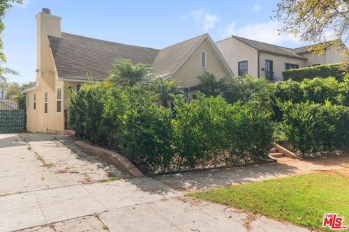 1112 S Highland Ave, Los Angeles, CA, 90036 | Card Image