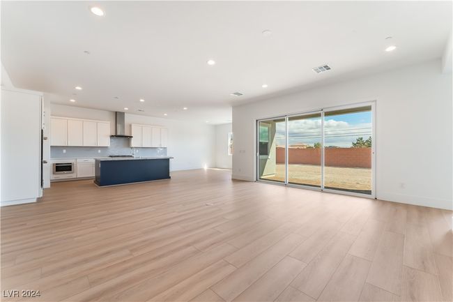 7132 Silver Palace St, House other with 3 bedrooms, 3 bathrooms and null parking in Las Vegas NV | Image 10