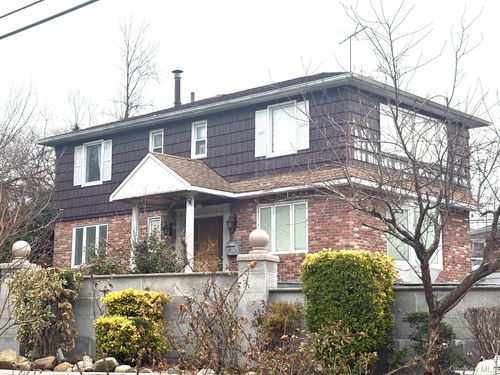 46-27 Overbrook St, Little Neck, NY, 11362-1111 | Card Image