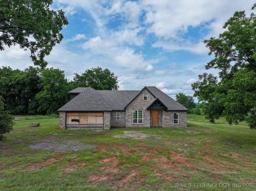 3339 E Private Drive 1725, Davis, OK, 73030 | Card Image