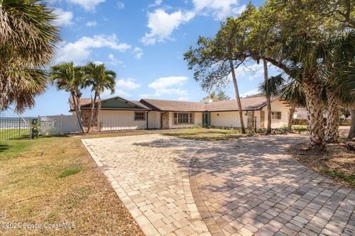 7920 S Tropical Trl, MERRITT ISLAND, FL, 32952-6708 | Card Image