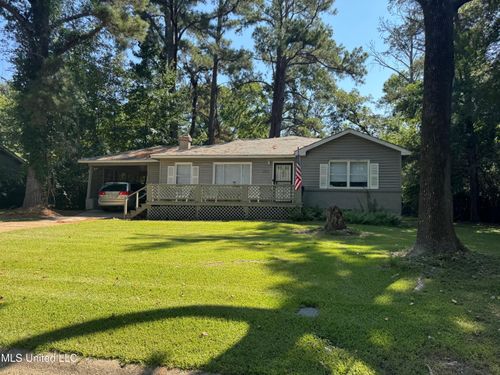 2944 Glenderry St, Jackson, MS, 39212-2721 | Card Image