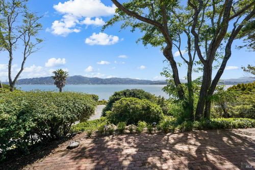 765 Tiburon Blvd, Tiburon, CA, 94920-1402 | Card Image