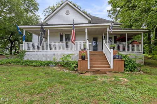 819 Corbin St, Albemarle, NC, 28001-3220 | Card Image