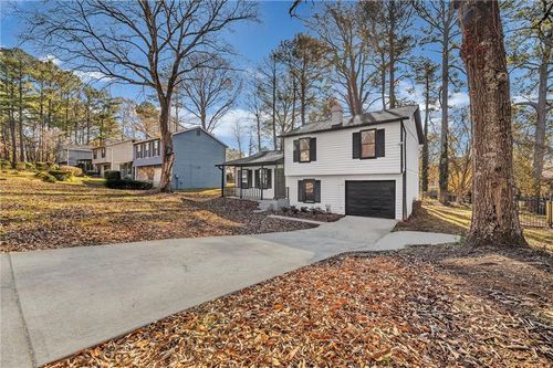 3959 Wood Path Dr, Stone Mountain, GA, 30083-4669 | Card Image