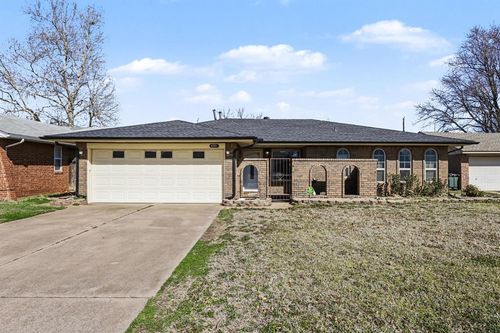 4721 Newport Drive, Del City, OK, 73115 | Card Image