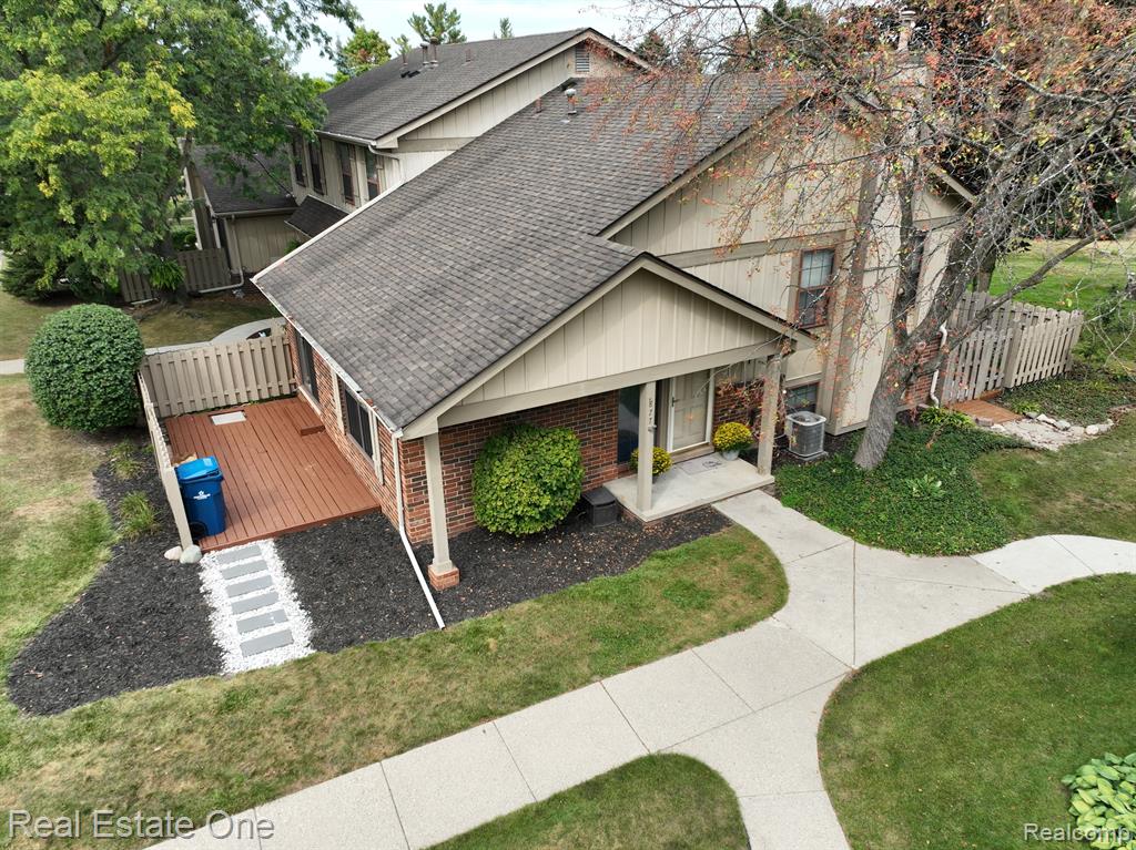 Lafayette Ct, Rochester Hills, MI 48307