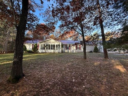 10526 County Rd 502, Roscommon, MI, 48653-8475 | Card Image