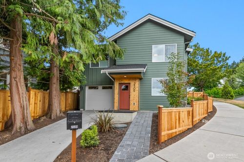 2509 N 42nd St, Seattle, WA, 98103-7640 | Card Image