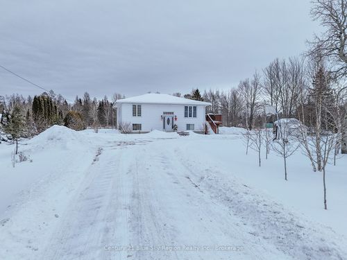 418 Dutrisac Rd, Sturgeon Falls, ON, P2B2J8 | Card Image