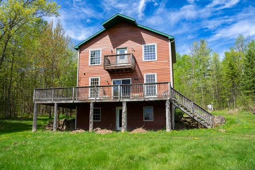 586 Reservoir Rd, Peru, NY, 12972-4559 | Card Image