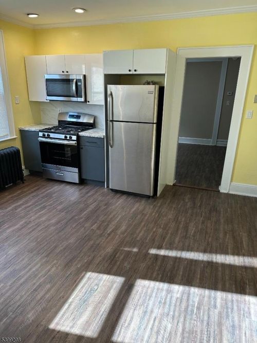 apt-2-58 Lincoln Pl, Irvington, NJ, 07111-2381 | Card Image