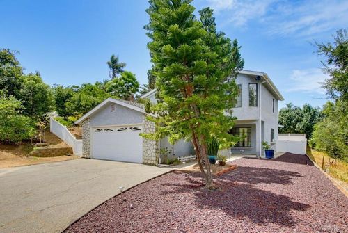 1193 Phillips St, Vista, CA, 92083-7114 | Card Image