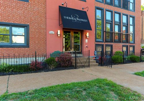apt-203-2401 S 12th St, Saint Louis, MO, 63104-4343 | Card Image