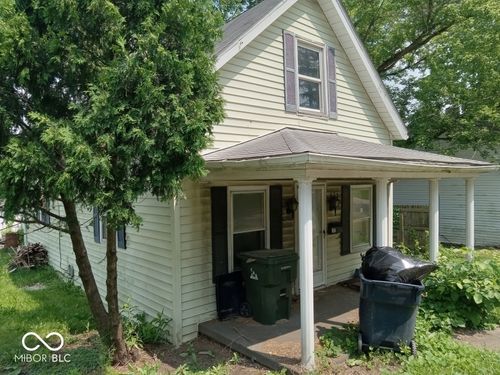 131 N Mccullum St, Knightstown, IN, 46148-1132 | Card Image