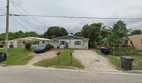 1219 Avenue M, Fort Pierce, FL, 34950-7641 | Card Image
