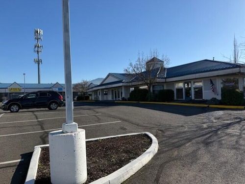 103-4021 Crater Lake Ave, Medford, OR, 97504-9265 | Card Image