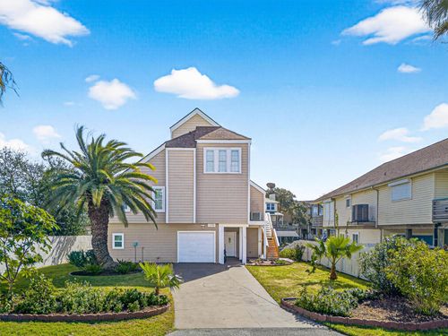 12725 E Conquistador Dr, Galveston, TX, 77554 | Card Image