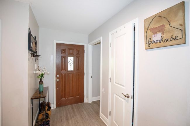 Entrance | Image 6