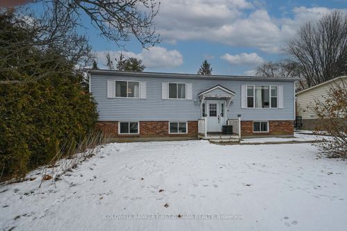 40 Fringewood Dr, Stittsville, ON, K2S1V1 | Card Image