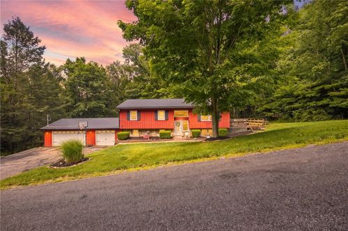 138 Cherry Ln, Central City, PA, 15926-7620 | Card Image